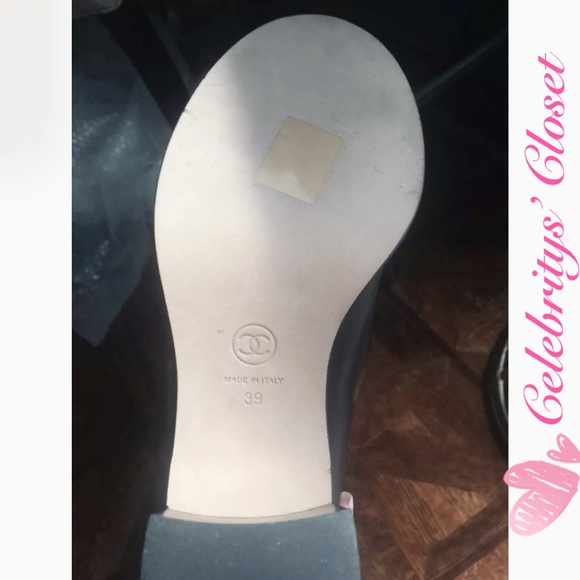 ♥️SOLD♥️AUTH CHANEL CC Logo High Fold Over Runway Butter Lambskin Boots 39 - Picture 6 of 17